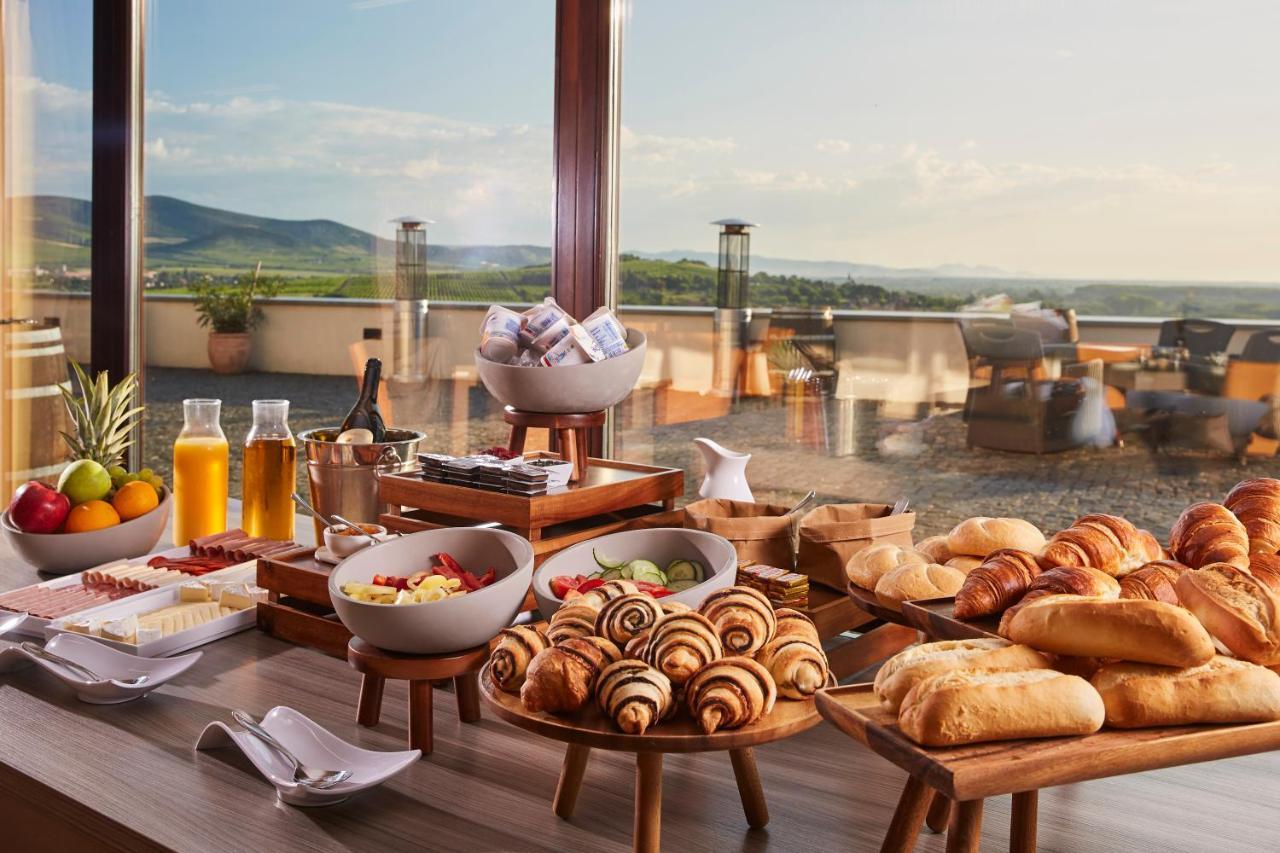 Henye Vendeghaz Otel Bodrogkeresztur Dış mekan fotoğraf